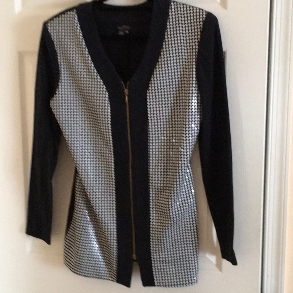 Black and White Zip-Up Cardigan